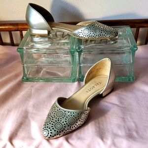 @3 for $15 Talbots Gold Cutout Leather Flats